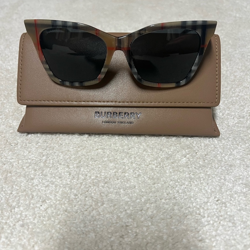 Burberry Women's Plaid Sunglasses with Tan Case